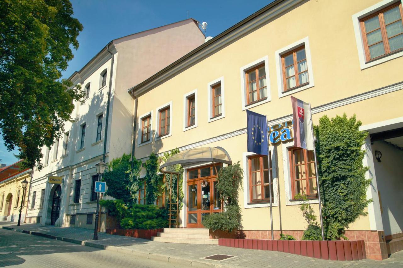 Hotel Dream Trnava Exterior photo